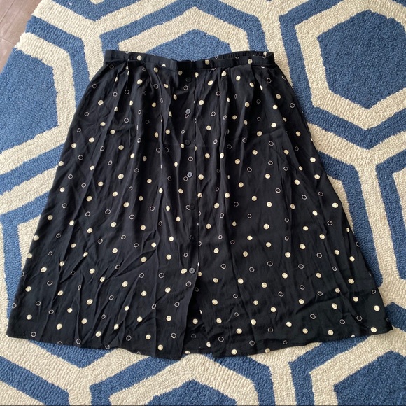 🔘 MARKS & SPENCER BLACK HIGH WAIST POLKA DOT SKIRT! - Picture 8 of 8